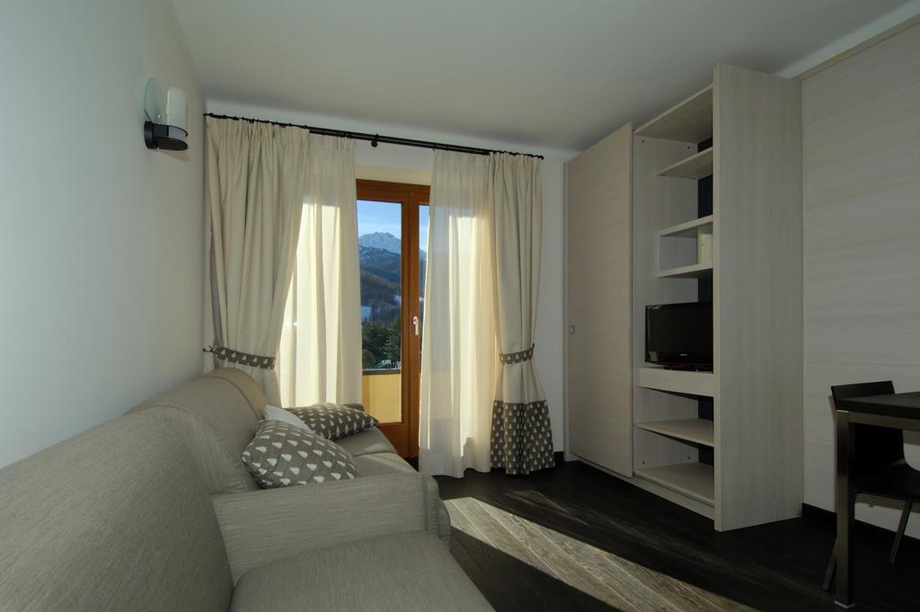 Hotel Bucaneve Bardonecchia Room photo